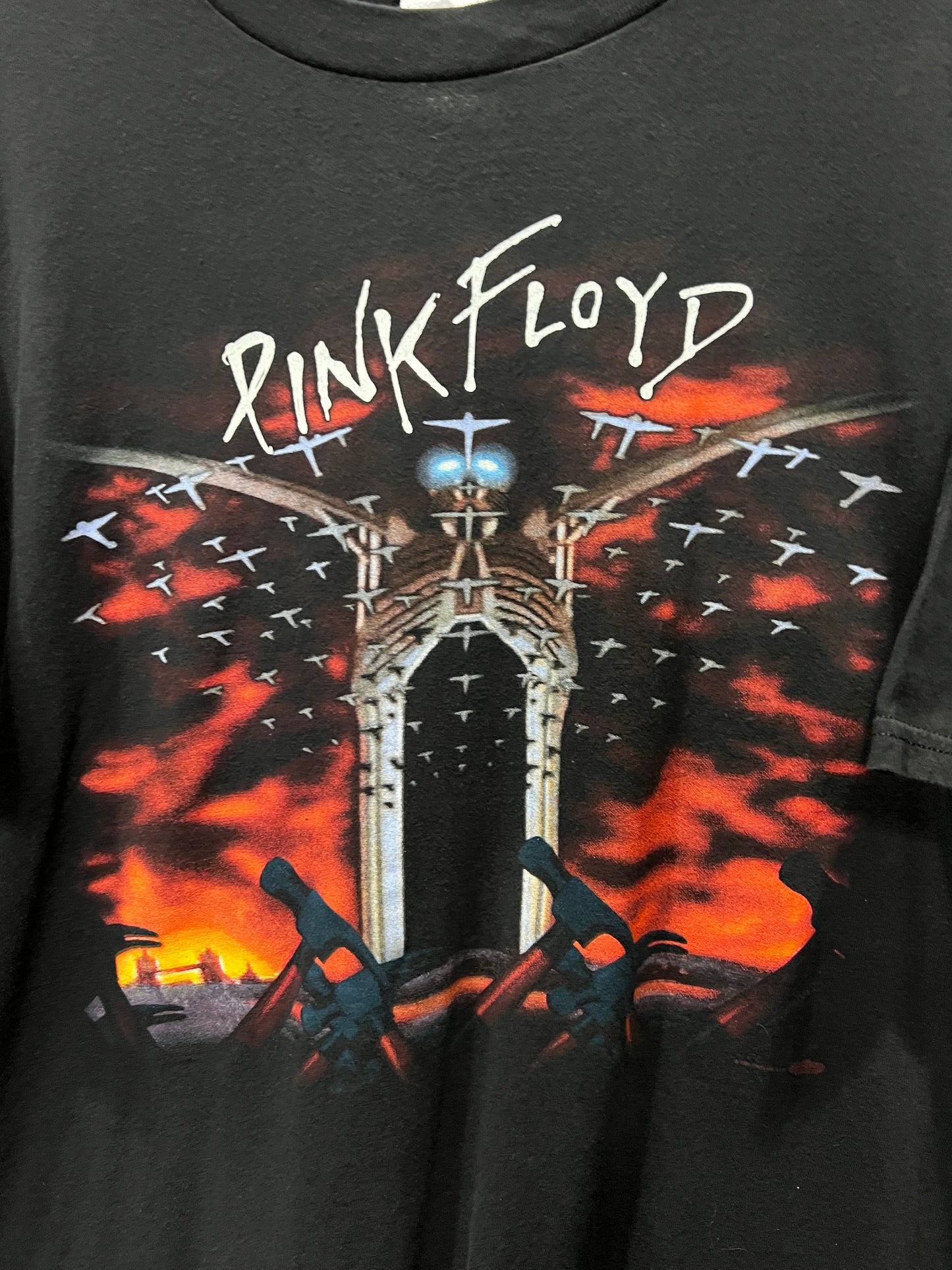 1997 Pink Floyd The Wall Tee